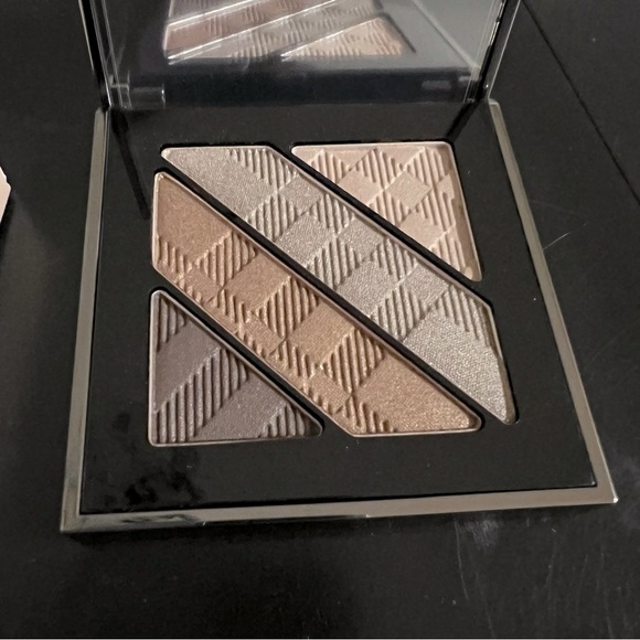 New Burberry Complete Eye Palette - 25 Gold - Picture 4 of 6